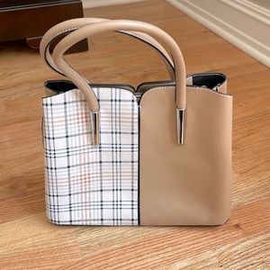 NEW Gorgeous Khaki Leather Handbag, never used